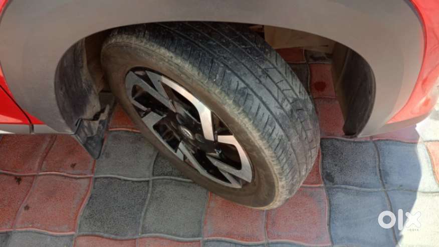 Nissan Magnite 1.0 Xv, 2022, Petrol