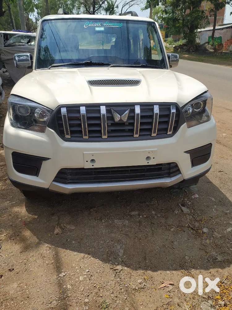 Mahindra Scorpio 2017