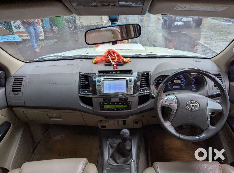 Toyota Fortuner 4x2 Manual, 2013, Diesel