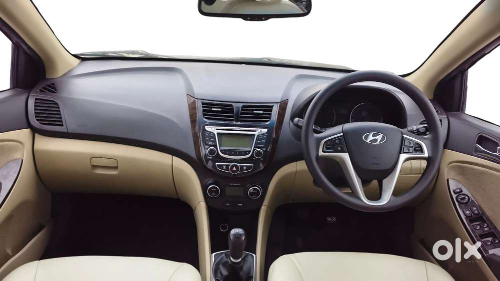 Hyundai Verna Fluidic 1.6 Vtvt Sx, 2014, Petrol