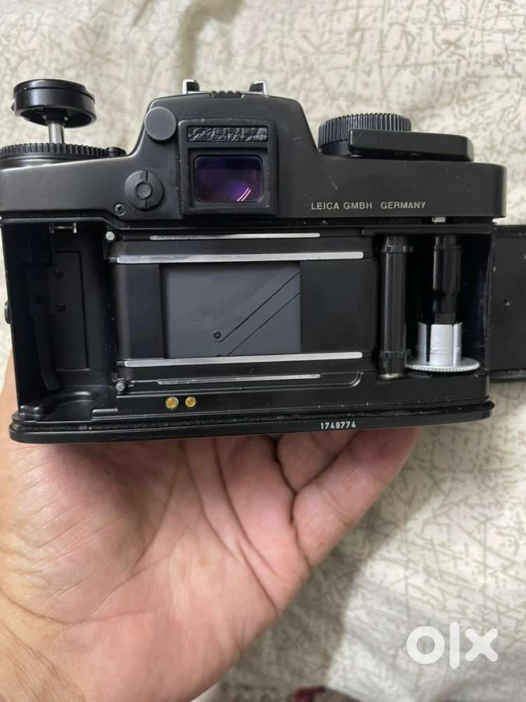 Leica R6 with 35-70mm 3.5 zoom good condition - Cameras & Lenses
