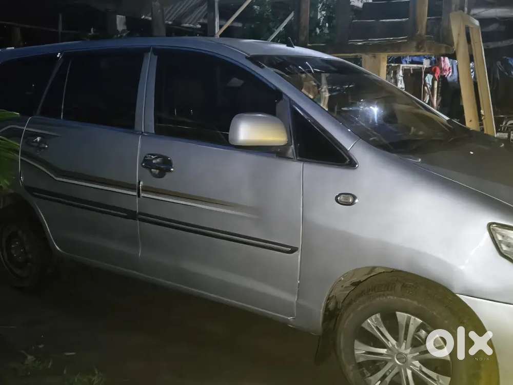 Toyota Innova 2013