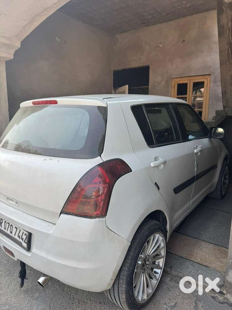 Maruti Suzuki Swift 2011 Diesel Well Maintained