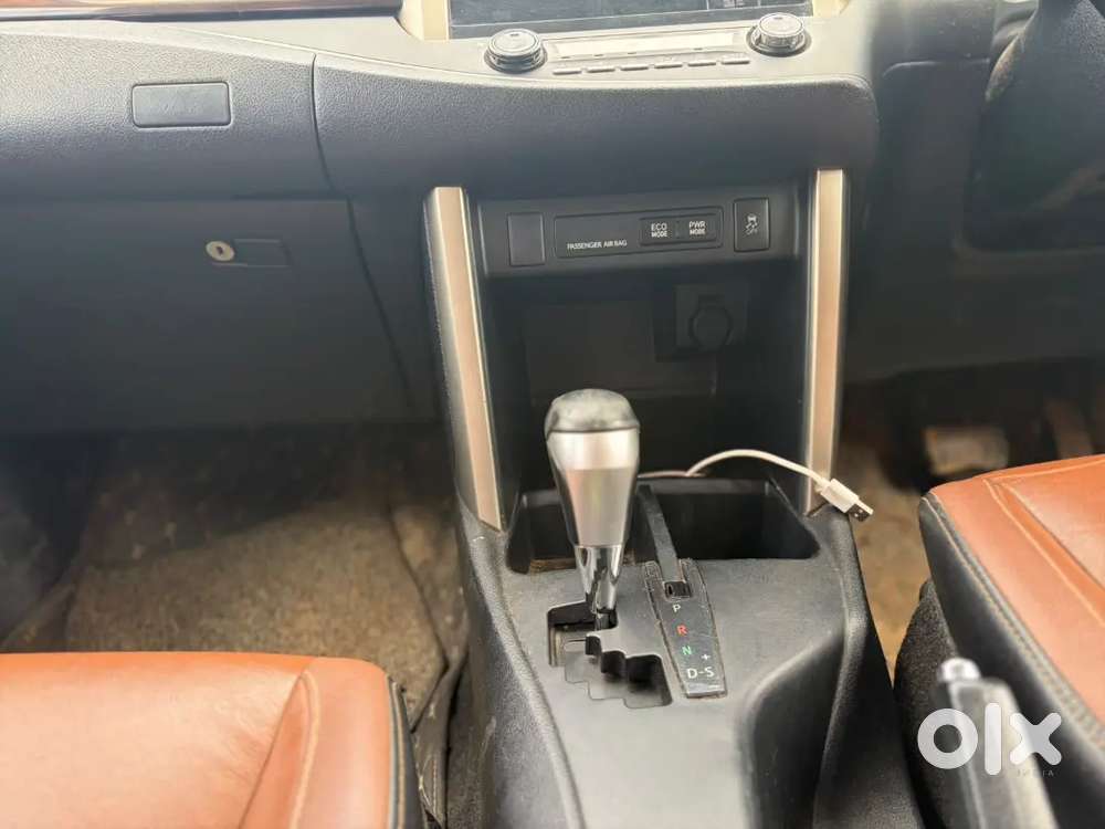 Toyota Innova Crysta 2016 2.4g Plus