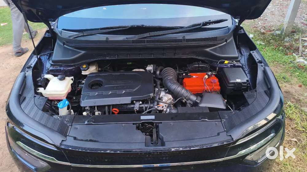 Kia Carens 2022 Diesel,new Tyres, Well Maintained, Showroom Track