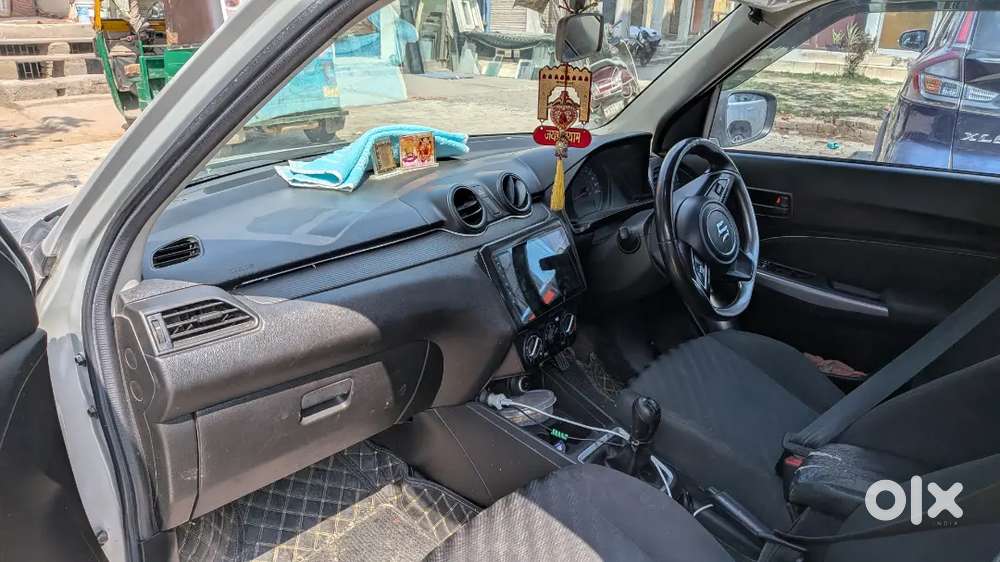 Maruti Suzuki Swift 2023 Petrol 42500 Km Driven