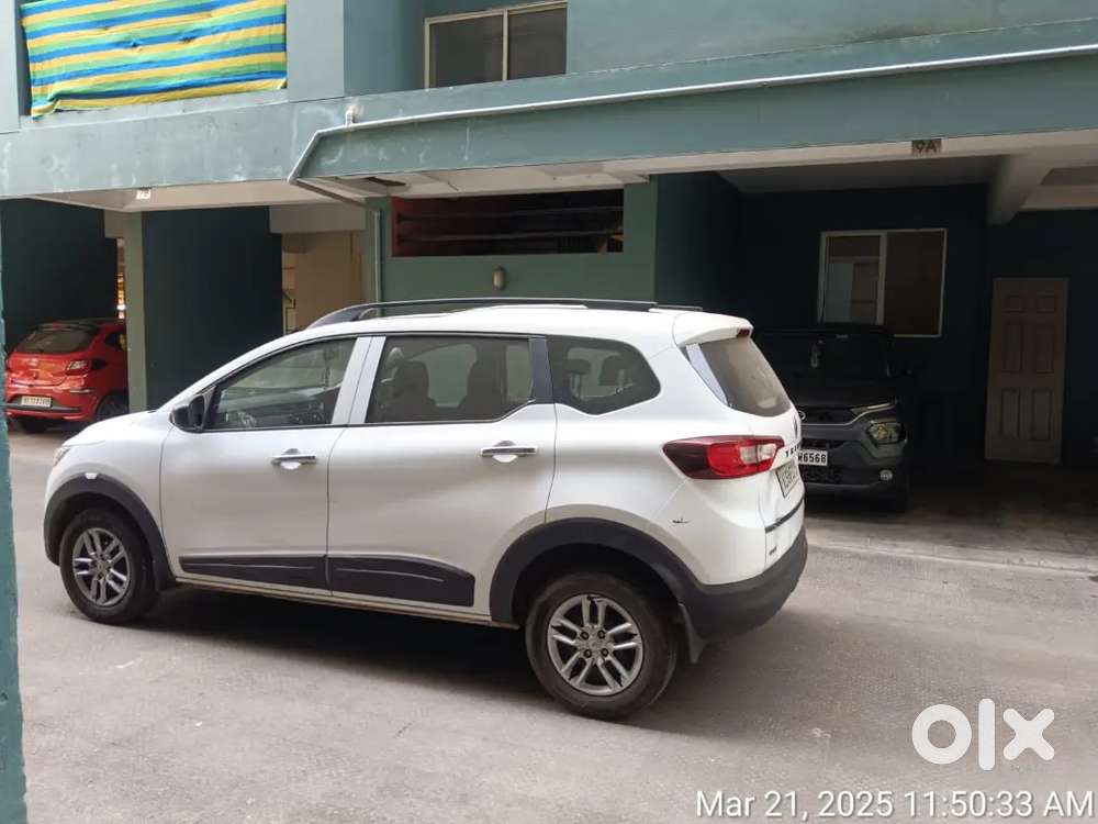 Renault Triber 2021 Petrol 22500 Km Driven
