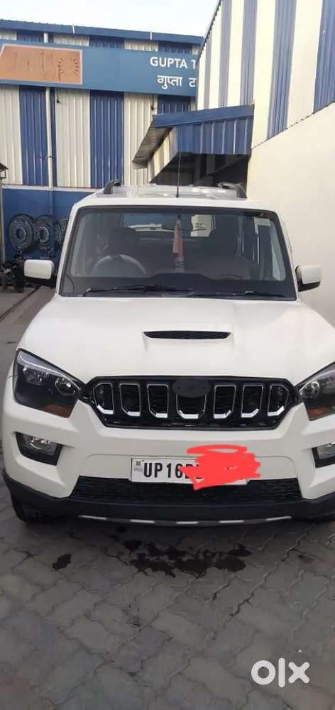 Mahindra Scorpio S6 Plus 2015 Diesel Manual
