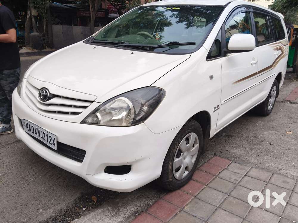 Toyota Innova 2.5 G (diesel) 7 Seater, 2011, Diesel