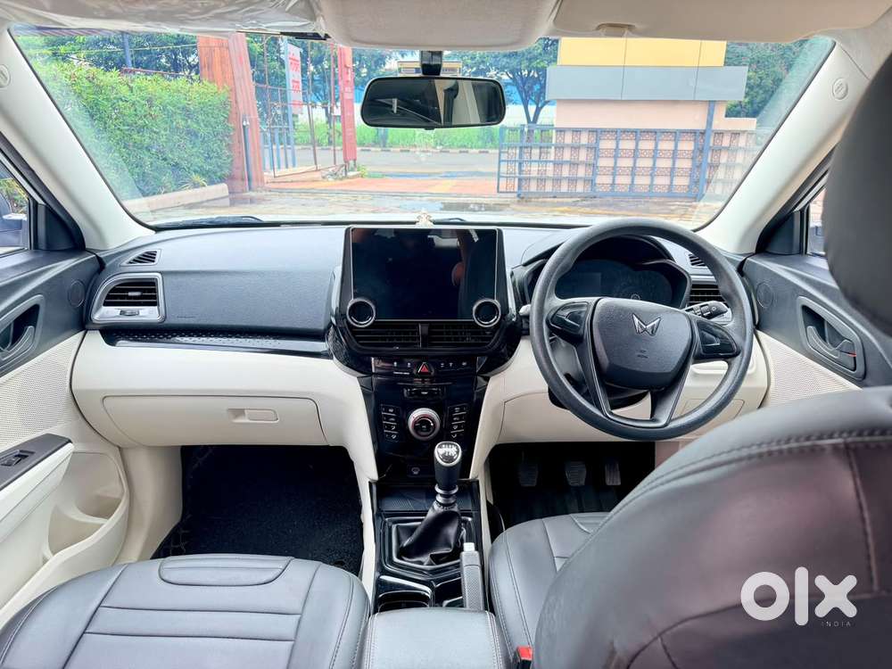Mahindra Xuv 3xo Mx3, 2024, Petrol
