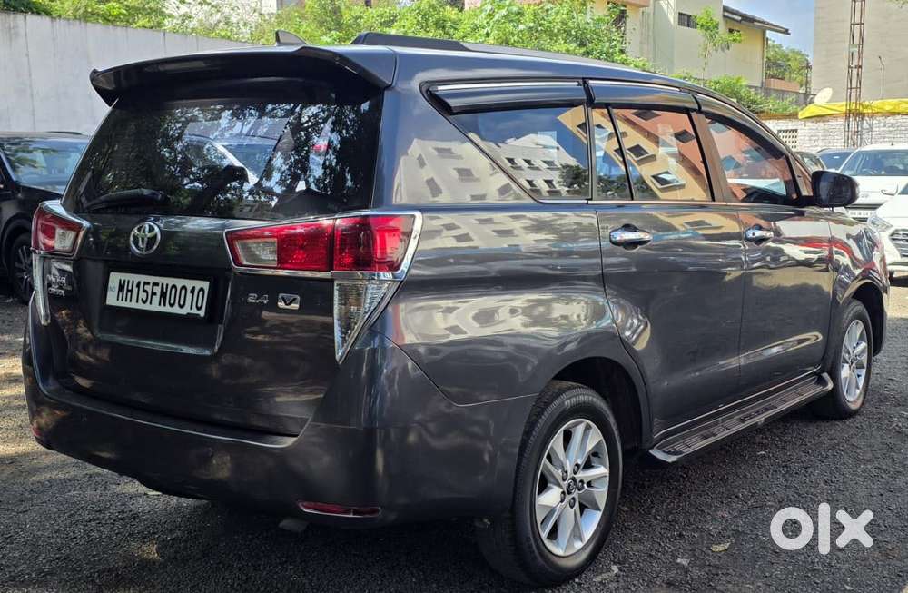 Toyota Innova Crysta 2.4 V, 2017, Diesel