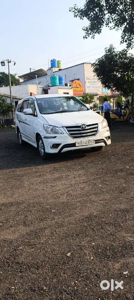 Toyota Innova 2014 Diesel 130000 Km Driven