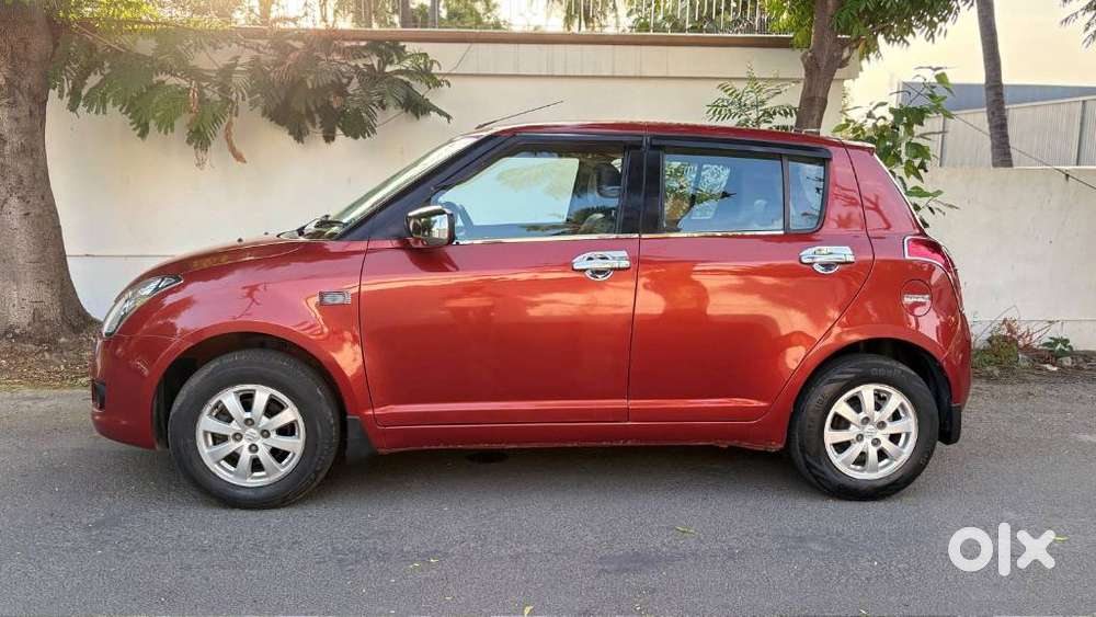 Maruti Suzuki Swift Zxi, 2011, Petrol
