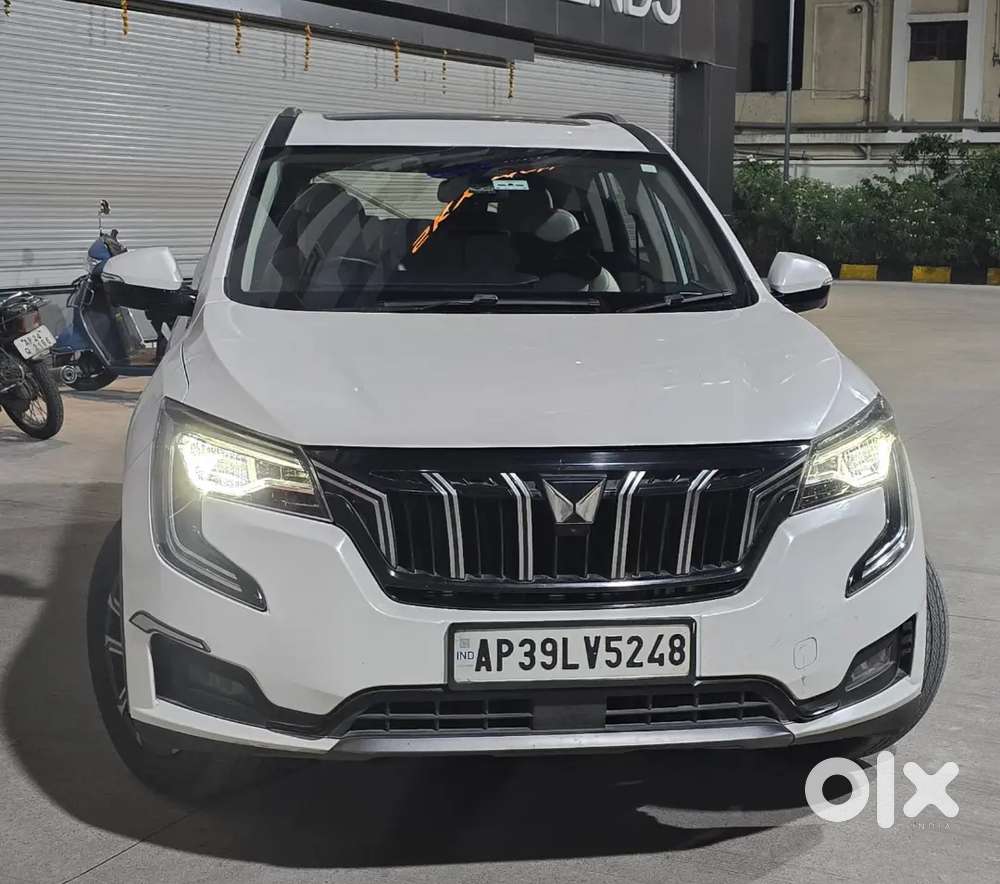 Mahindra Xuv700 Ax7l Petrol Automatic Single Hand Driven - Like New.
