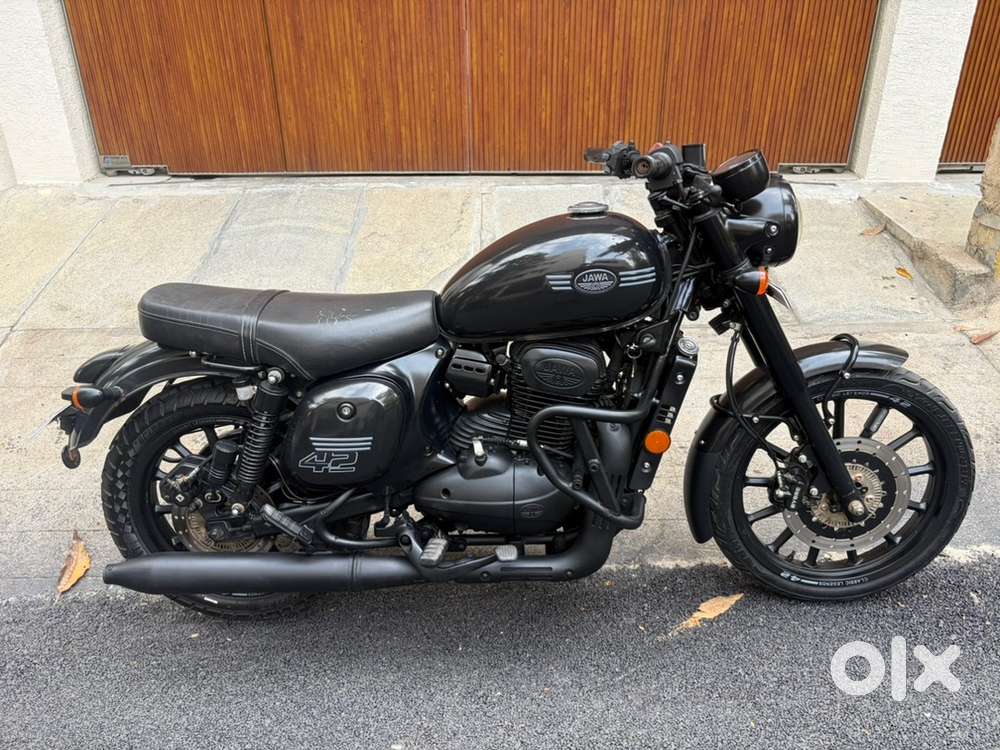 Jawa 42 abs bs6 model