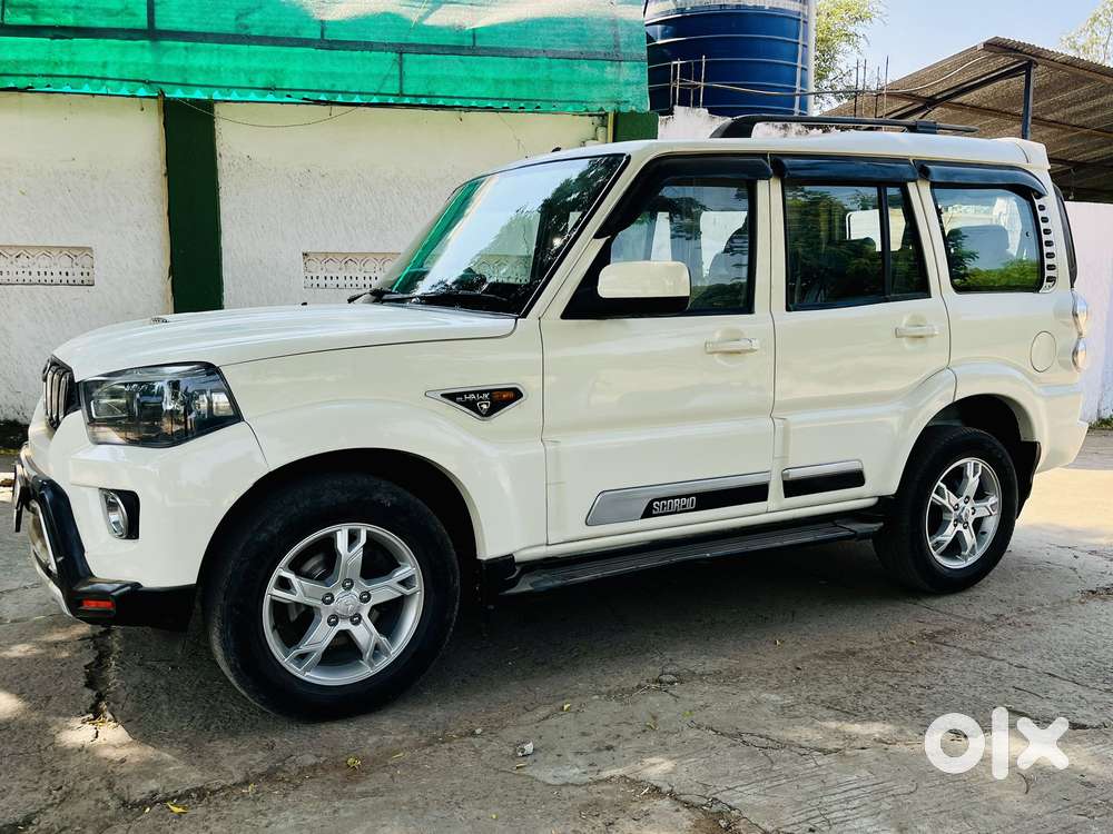Mahindra Scorpio S8, 2015, Diesel