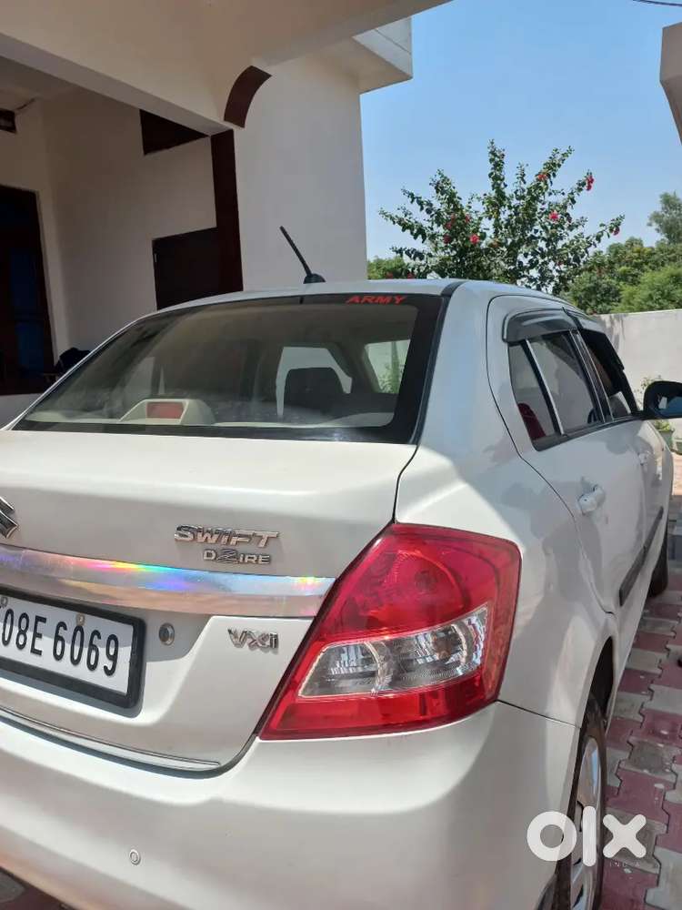 Maruti Suzuki Swift Dzire 2015 Petrol Manual