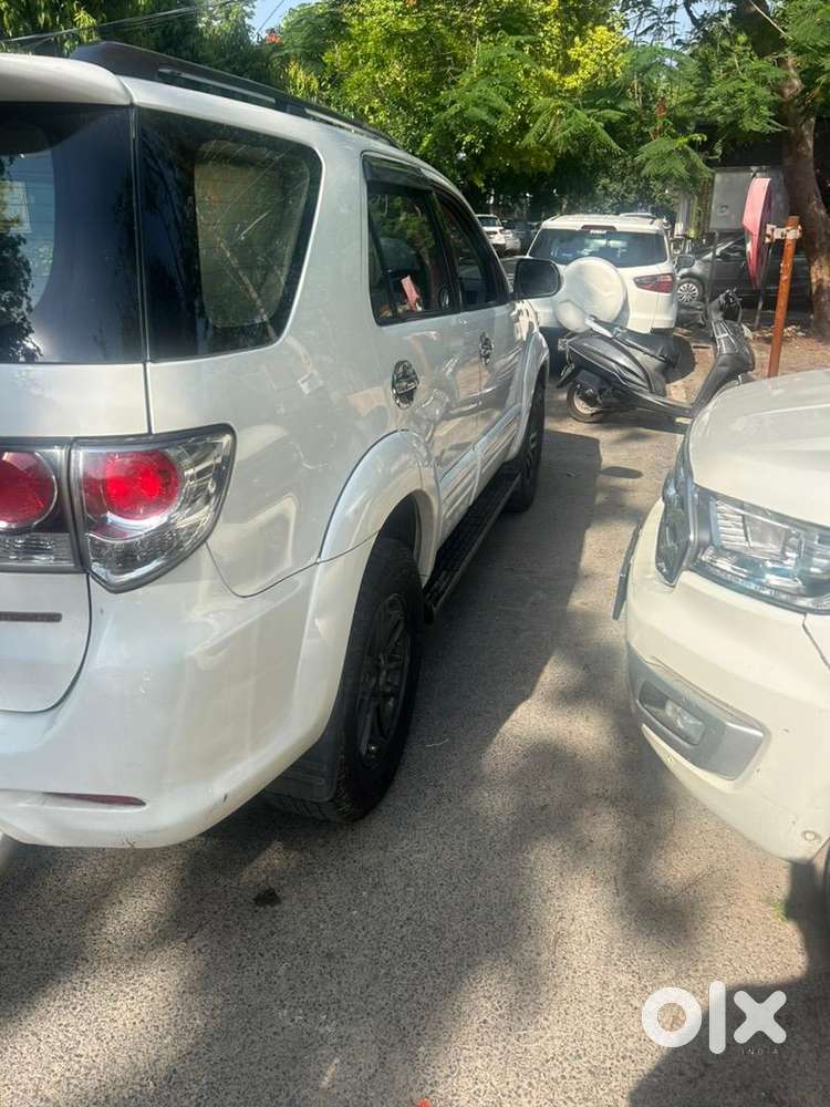 Toyota Fortuner 2016 Diesel 209000 Km Driven