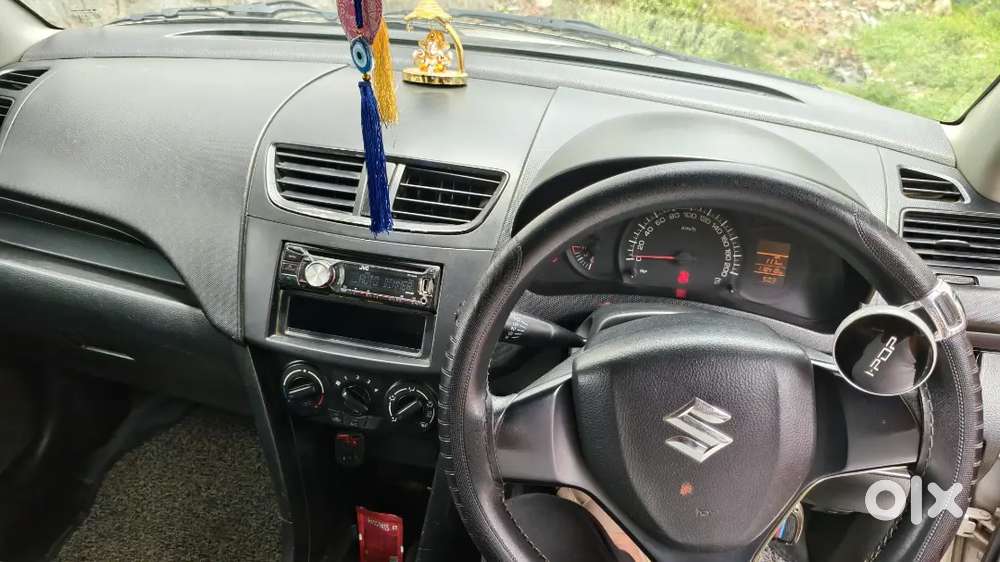 Maruti Suzuki Swift Lxi 2012