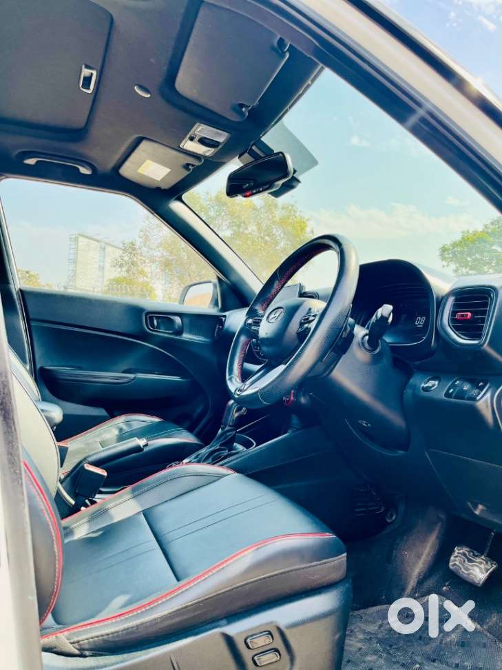 Hyundai Venue 1.0 Sx (o) Turbo Dct, 2023, Petrol
