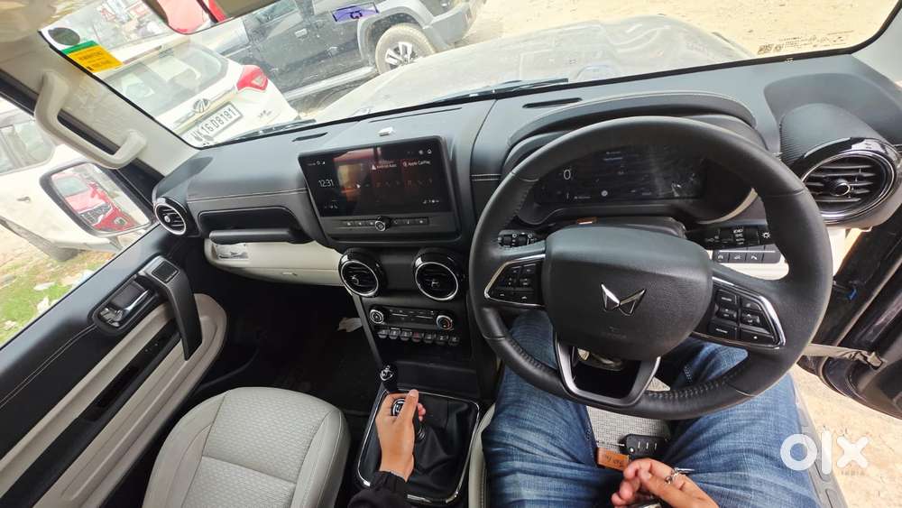 Mahindra Thar Roxx Ax7 L Diesel Mt 4wd, 2025, Diesel