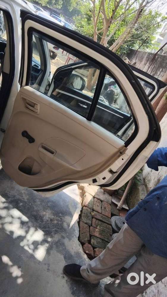 Maruti Suzuki Swift Dzire