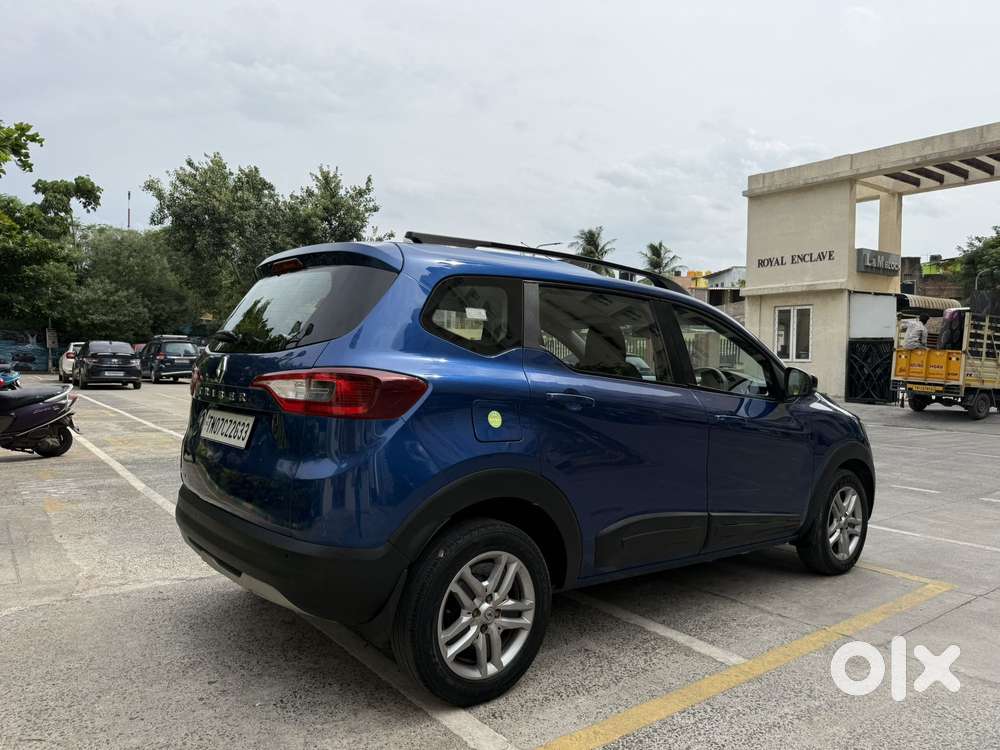 Renault Triber Rxz, 2022, Petrol