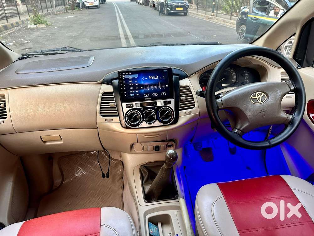 Toyota Innova 2004-2011 2.5 V Diesel 7-seater, 2005, Diesel