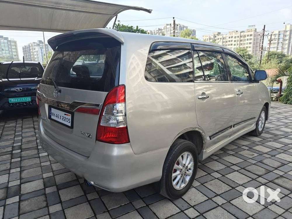 Toyota Innova 2.5 V 8 Str, 2013, Diesel