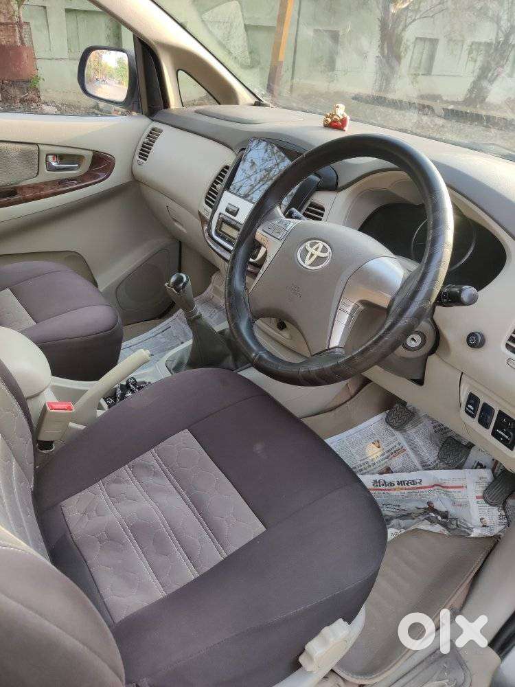 Toyota Innova 2.5 V 8 Str, 2014, Diesel