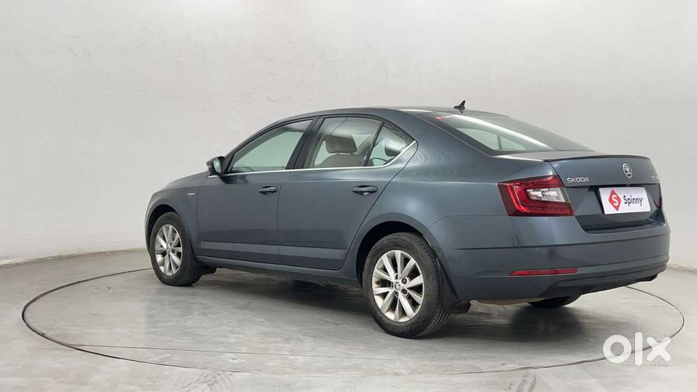 Skoda Octavia 2.0 L K Tsi At, 2018, Petrol