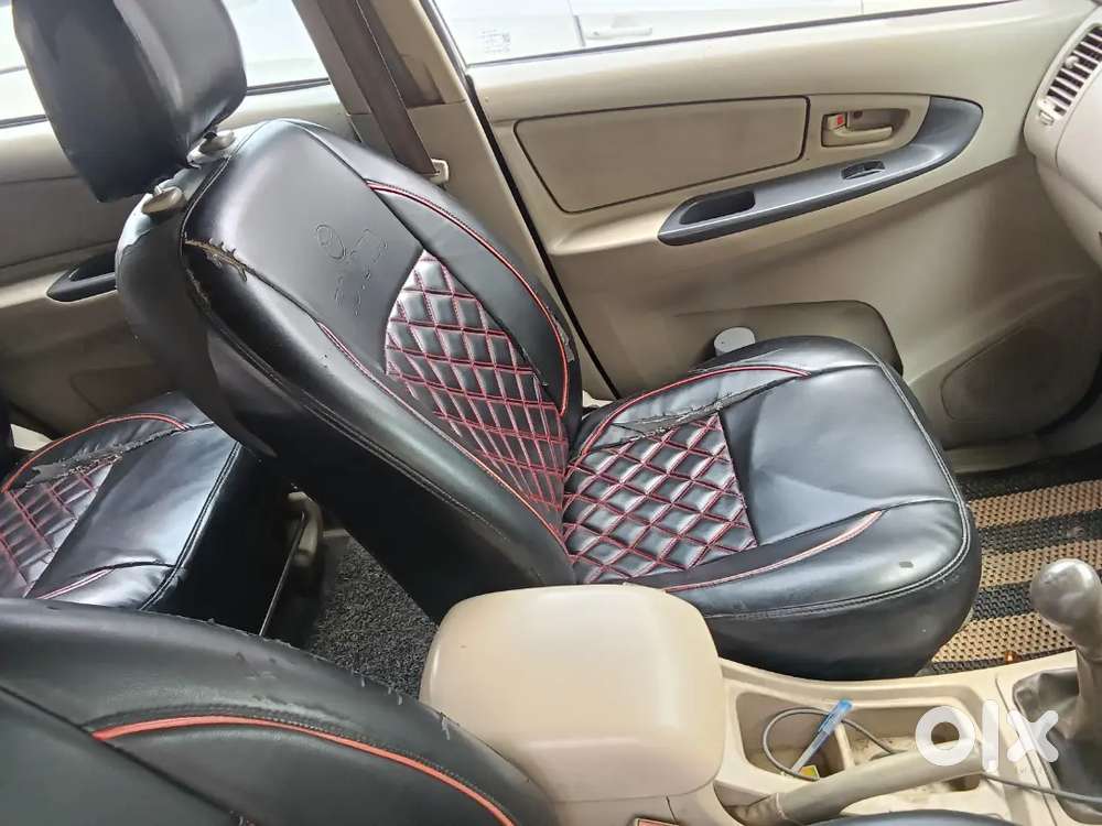 Toyota Innova Diesel 7 Str 2012