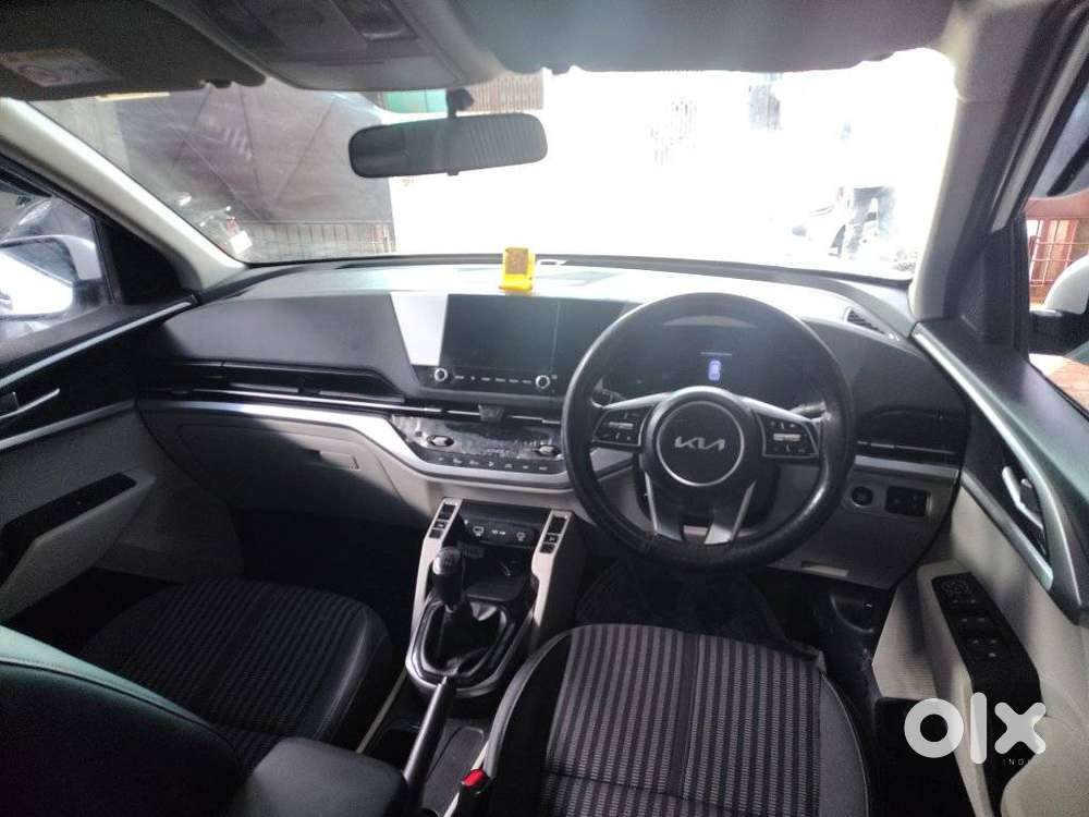 Kia Carens 1.5 Prestige Plus 7 Str Imt, 2022, Petrol
