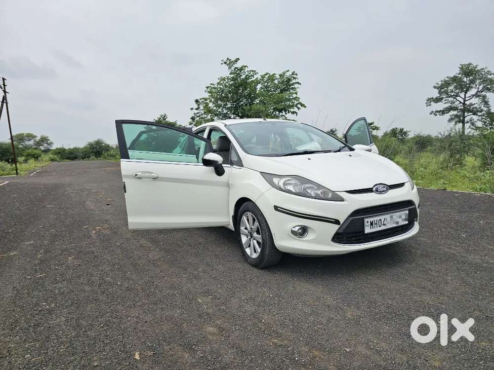 Ford Fiesta Petrol Manual 2014