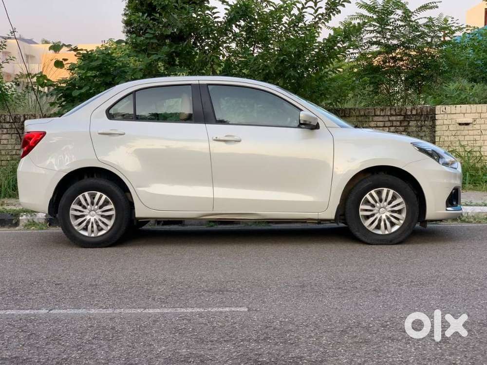 Maruti Suzuki Swift Dzire Vxi Optional, 2022, Petrol