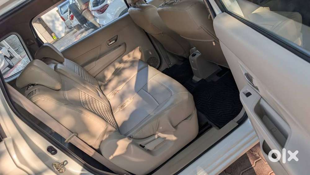 Maruti Suzuki Ertiga Vxi Abs Bs Iv, 2024, Petrol