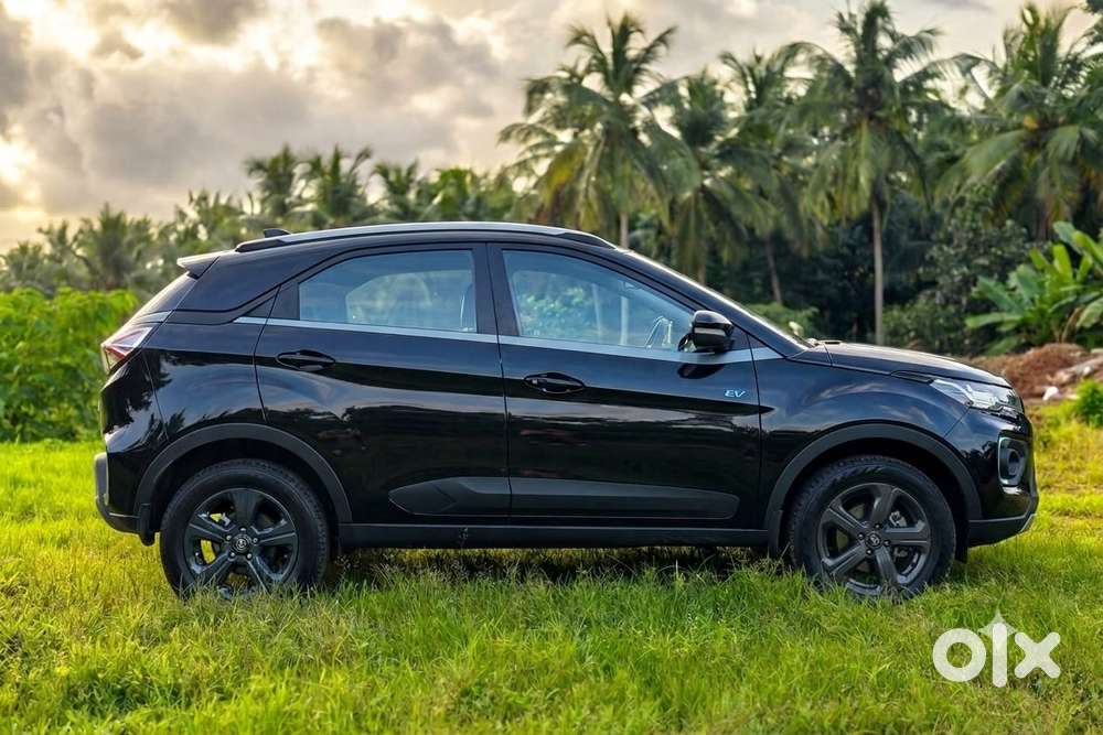 Tata Nexon Ev Max 7.2 Kw Xz Plus Dark Edition Fast Charger, 2023, El..