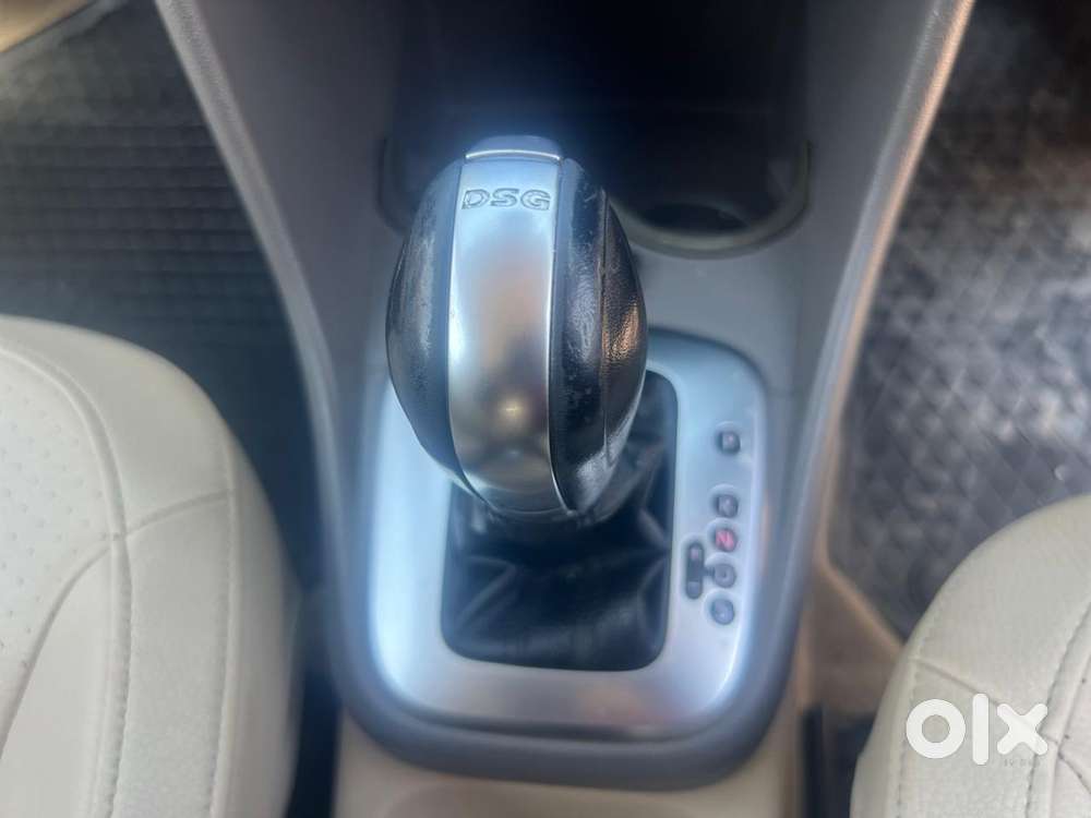 Volkswagen Vento 1.2 Tsi Highline Plus At, 2016, Petrol