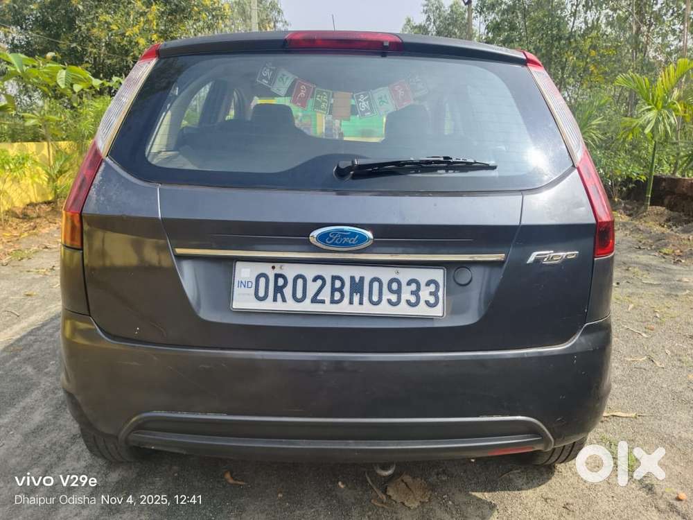 Ford Figo 1.5d Titanium Mt, 2011, Petrol