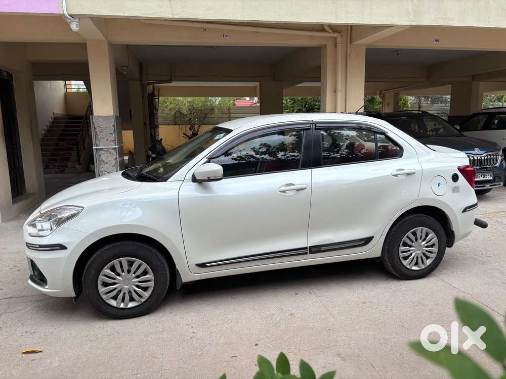 Maruti Suzuki Swift Dzire Vxi Optional, 2023, Cng & Hybrids