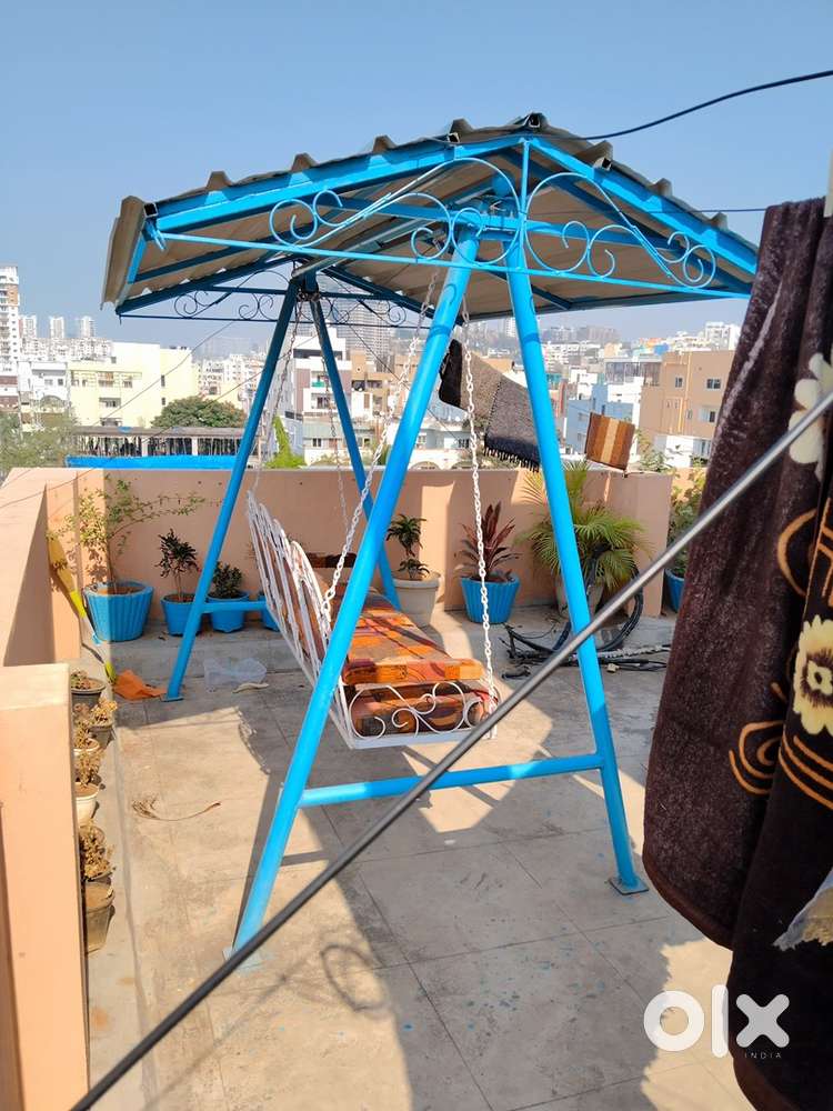 3-Seater Iron Garden Swing with Roof – Balcony Terrace Furniture