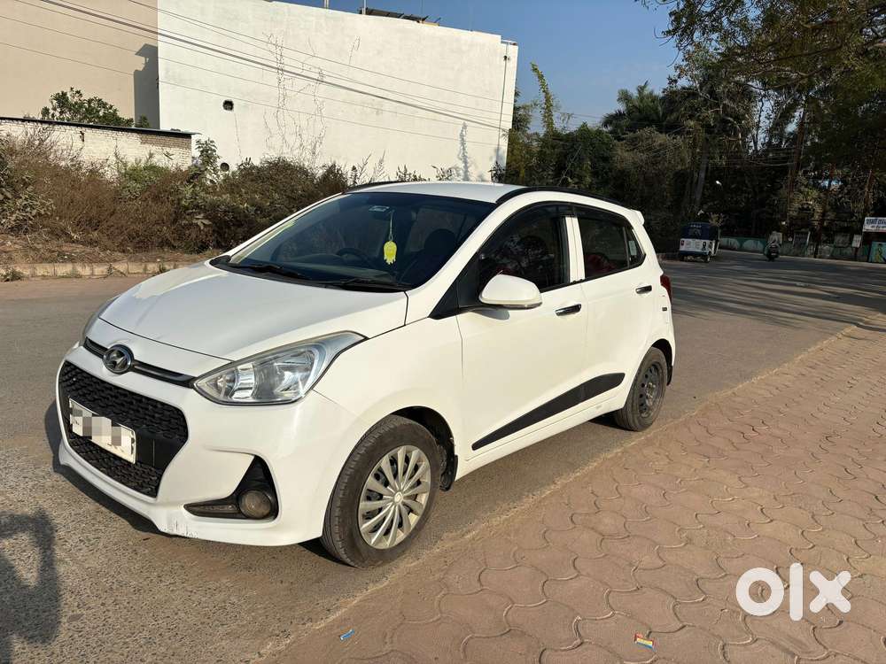 Hyundai Grand I10 Sportz (o) 1.2 At Vtvt, 2019, Petrol