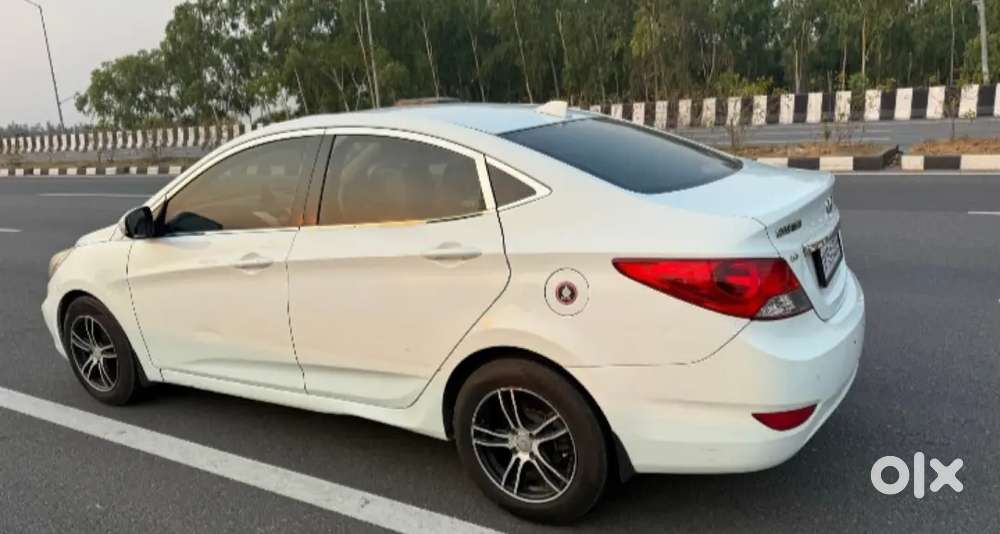 Hyundai Verna 2011 Diesel 72000 Km Driven