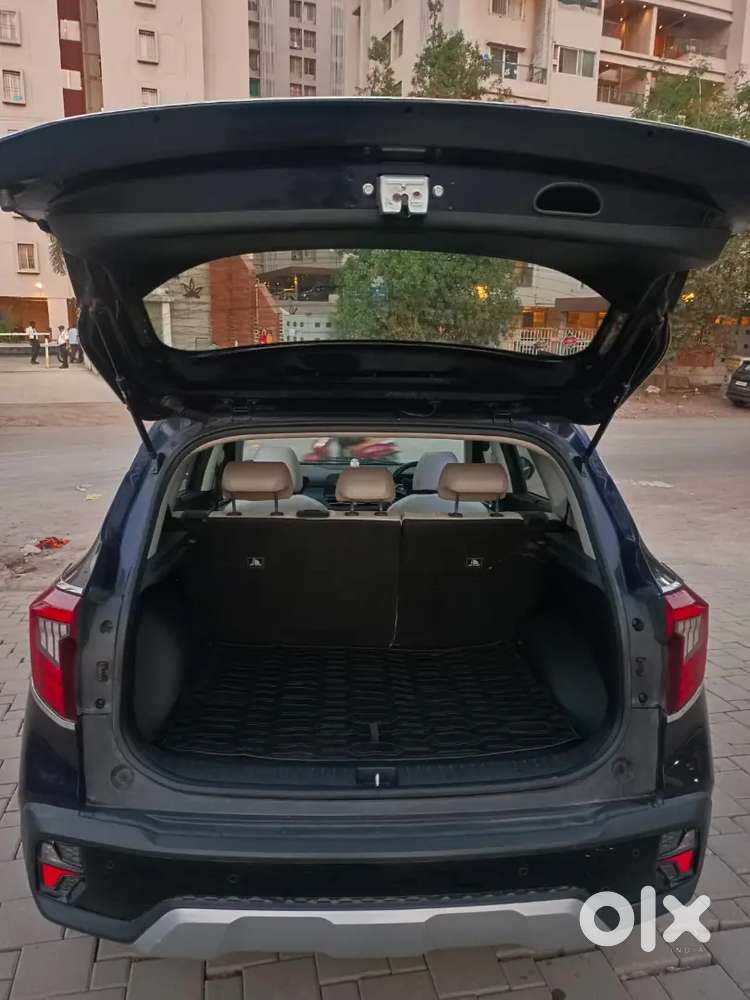 Kia Seltos Petrol Mt 2023 Car