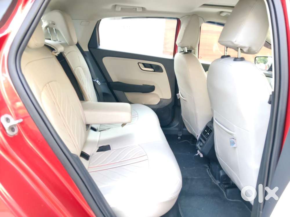 Tata Altroz Xz Plus (s) Icng, 2023, Petrol