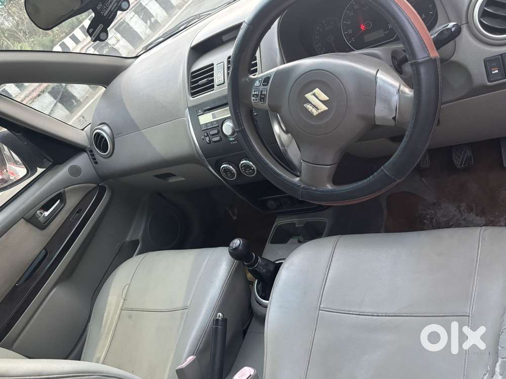 Maruti Suzuki Sx4 Vxi Bsiv, 2011, Petrol