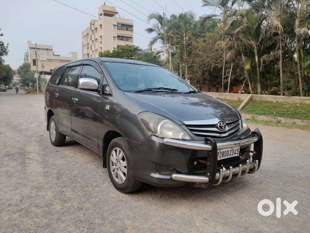 Toyota Innova 2.5 V 7 Str, 2009, Diesel