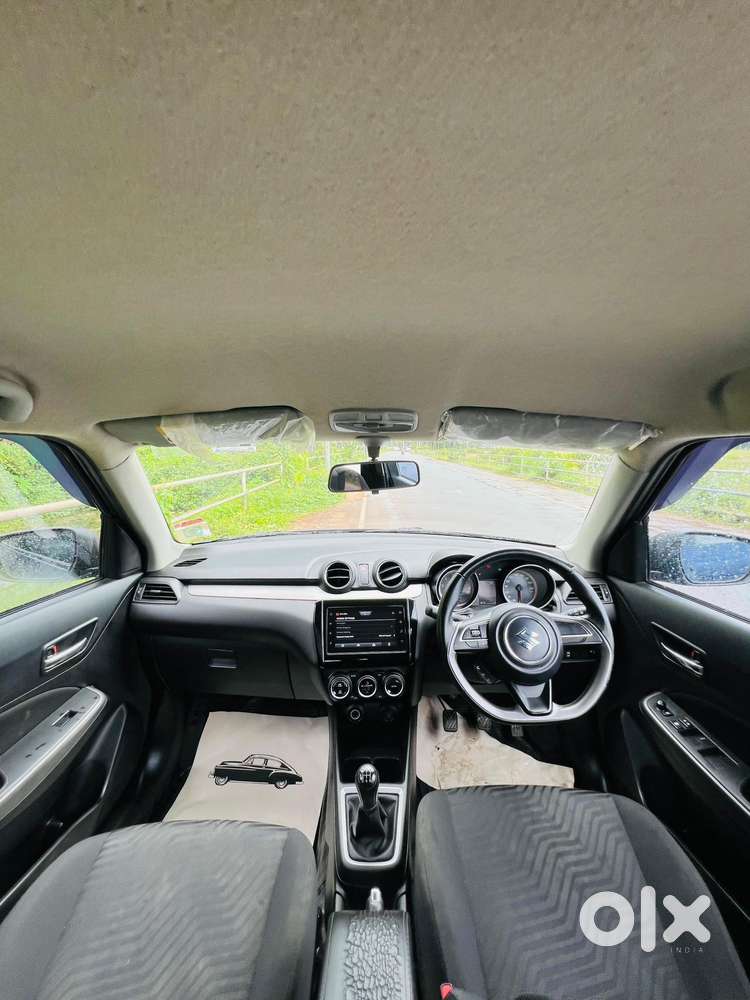 Maruti Suzuki Swift Vvt Zxi, 2022, Petrol