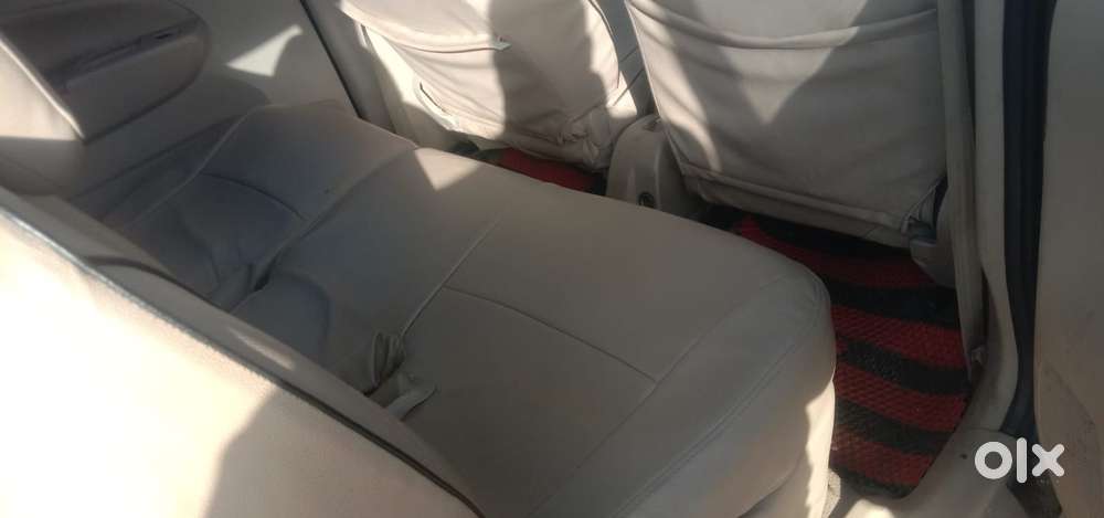 Maruti Suzuki Ertiga Vxi Abs Bs Iv, 2017, Petrol