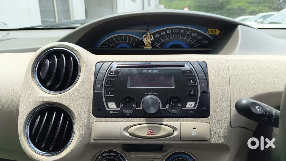 Toyota Etios 1.5 Vx, 2015, Petrol